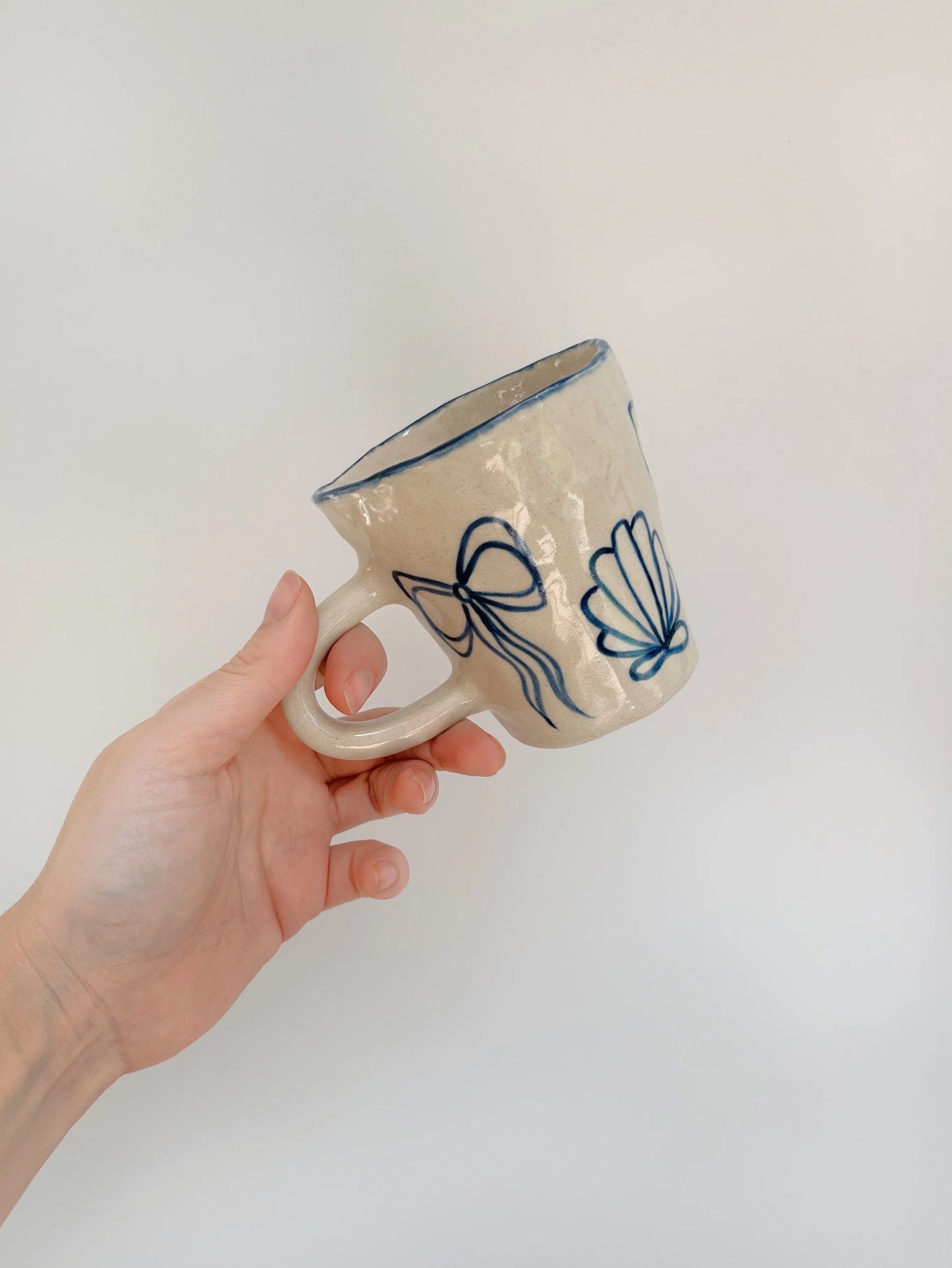 Bow + Seashell Stoneware Mug