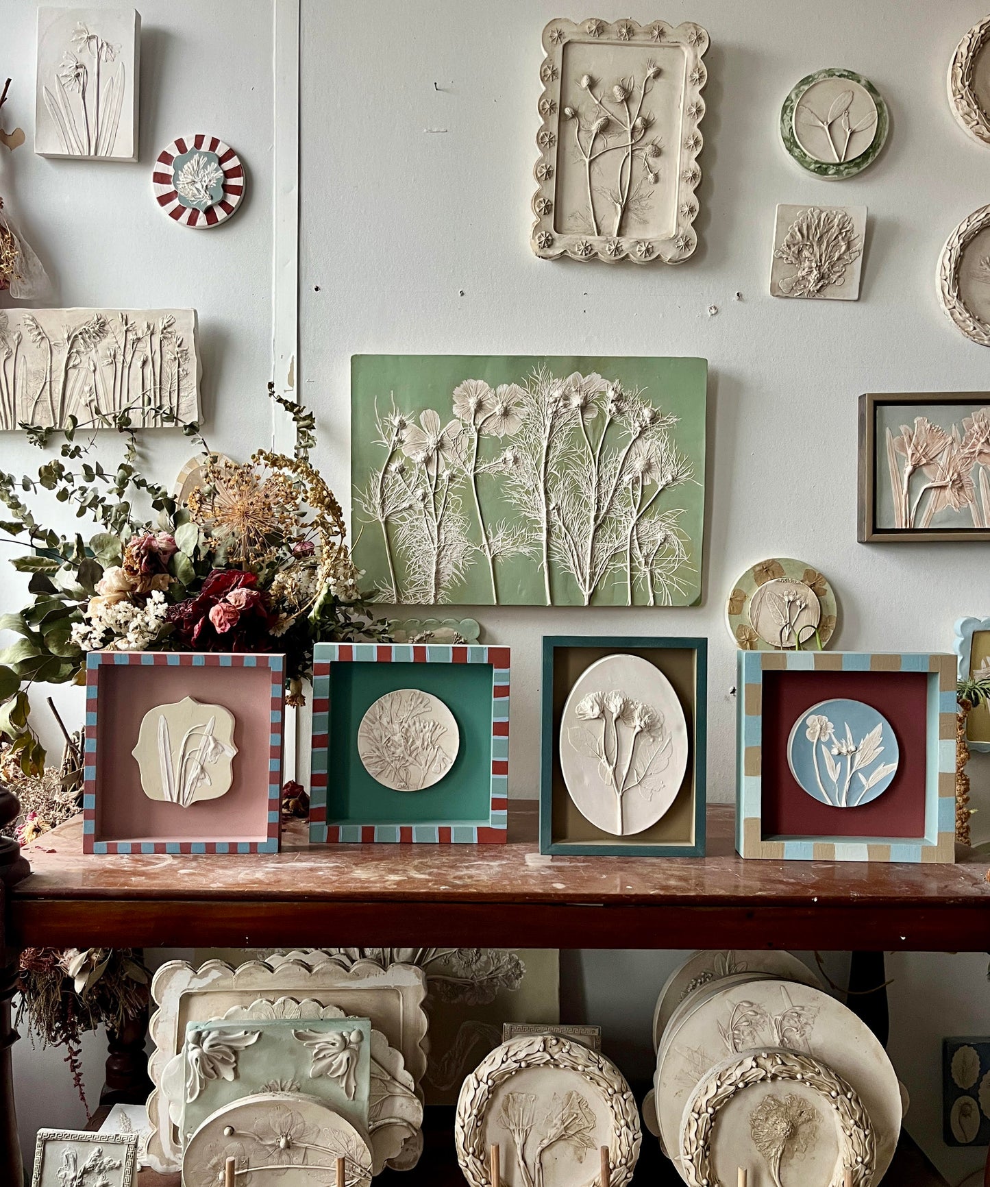 Rose Oval Botanical Cast
