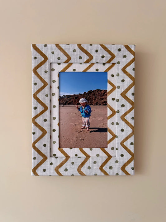 Zig Zag Fabric Frame