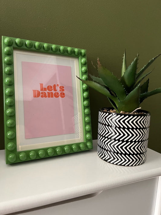 Fresh Green Bobbin Frame
